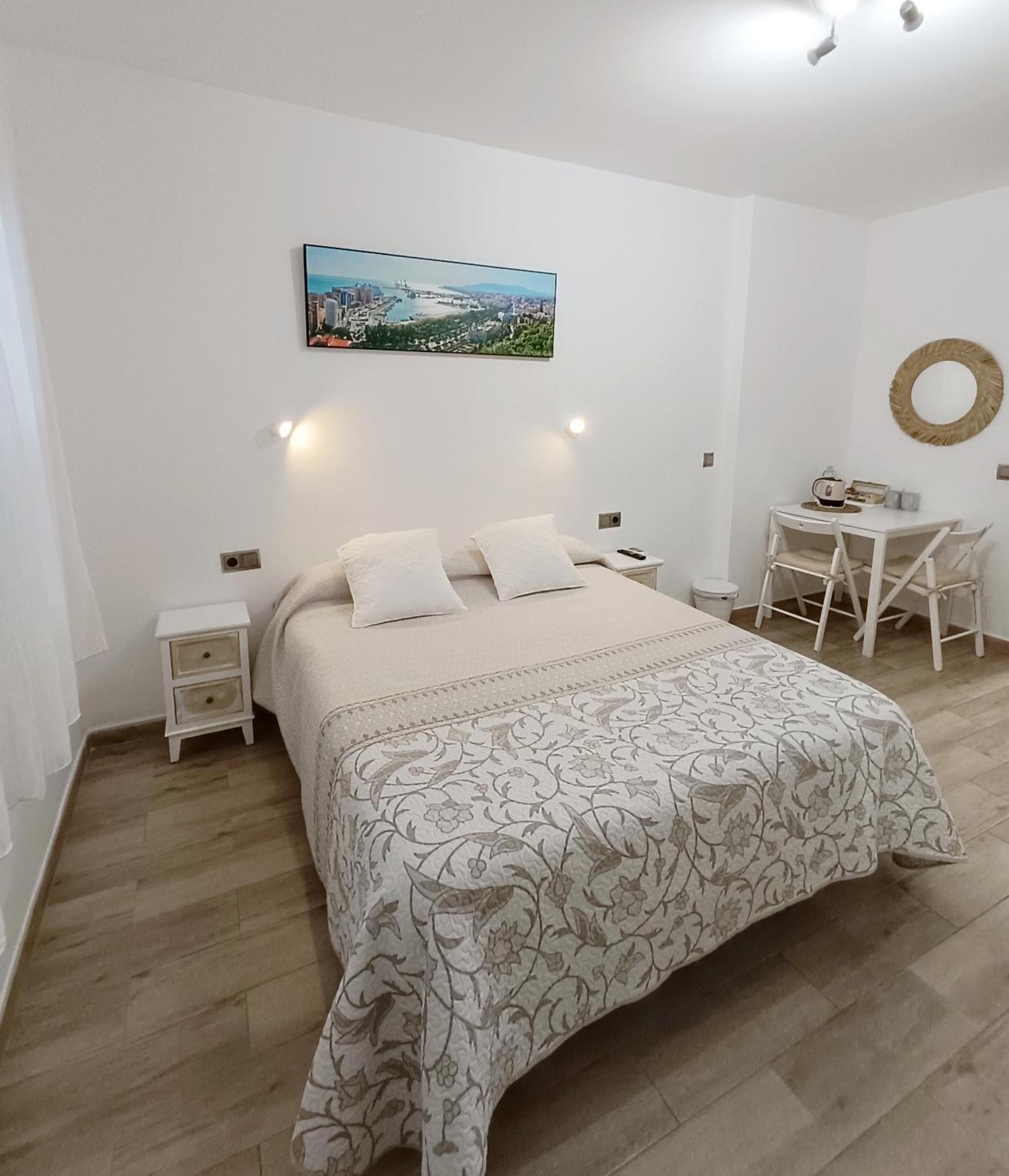 Habitacion Independiente Cerca Del Mar Malaga Exterior photo